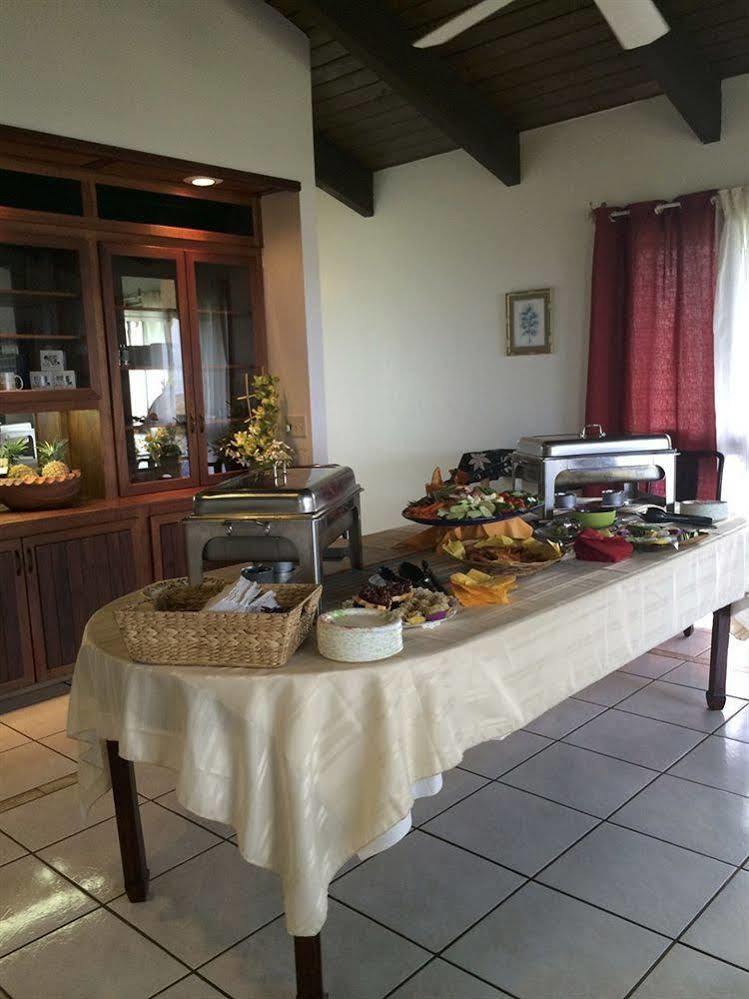 House Of Fountains Bed & Breakfast Lahaina Exterior foto
